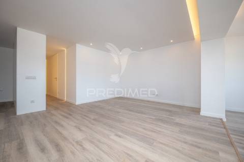 Apartamento t2 – rua santa margarida