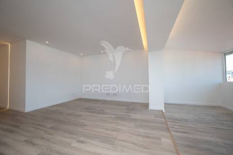 Apartamento t2 – rua santa margarida
