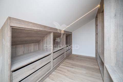 Apartamento t2 – rua santa margarida