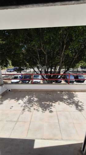 Escritório duplex com terraço no centro do laranjeiro, almada