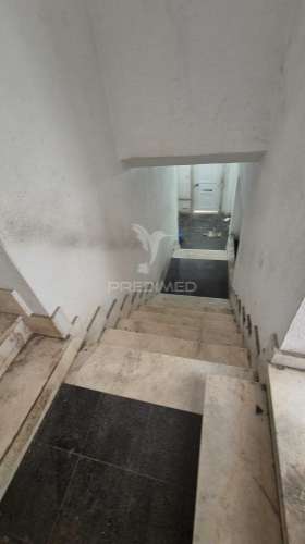 Escritório duplex com terraço no centro do laranjeiro, almada