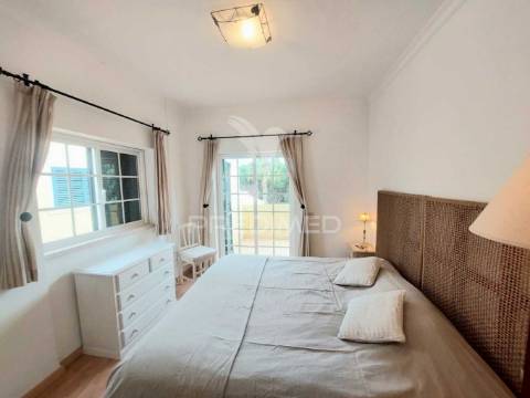 Vilamoura -  apartamento com piscina e vista golfe