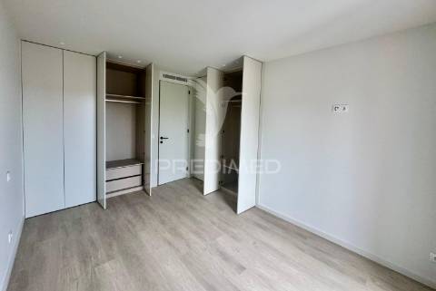 Apartamento novo t1 em azurém - guimarães