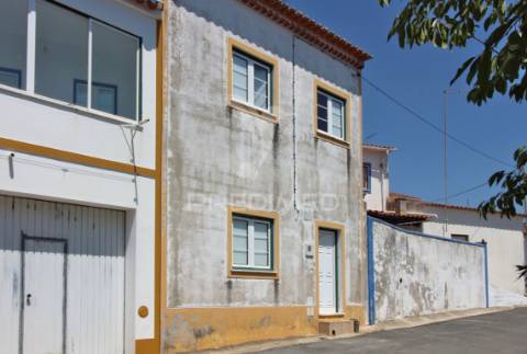 Moradia t1 com garagem em relíquias odemira