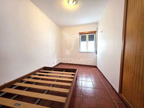 Apartamento t1, travessa das pinheiras, torres novas