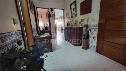 Oportunidade apartamento t2 alhos vedros com área exterior