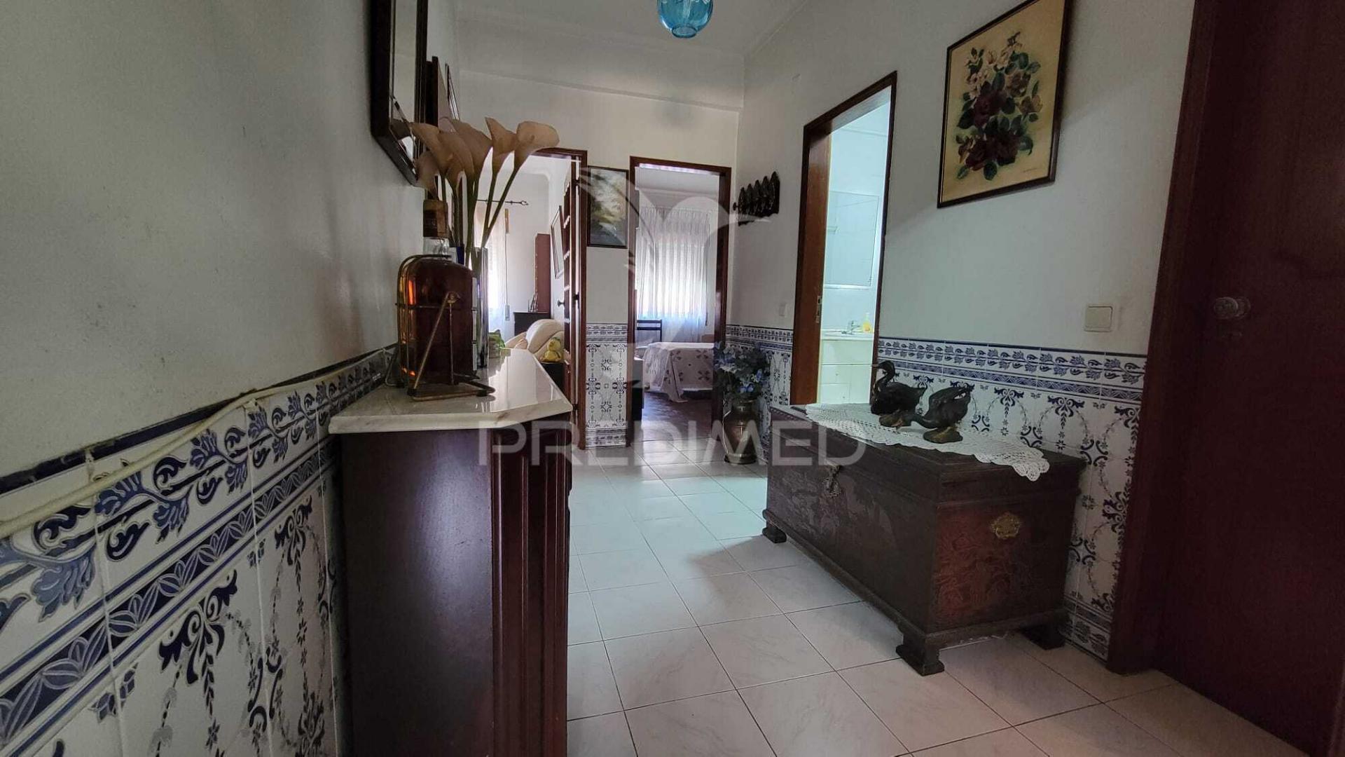 Oportunidade apartamento t2 alhos vedros com área exterior