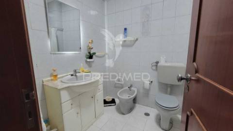 Oportunidade apartamento t2 alhos vedros com área exterior
