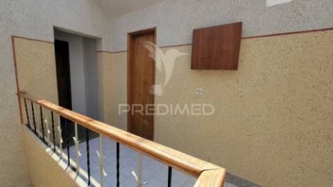 Oportunidade apartamento t2 alhos vedros com área exterior