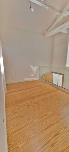 Apartamento t1 novo  coração da ribeira junto rio douro