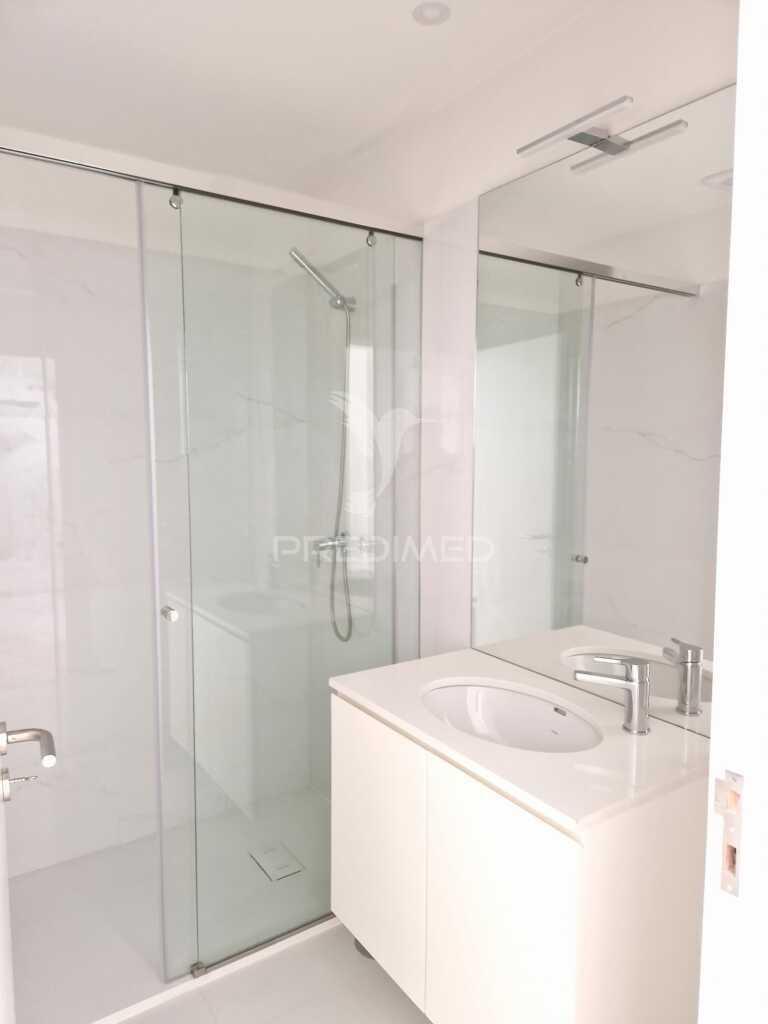 Apartamento t1 novo  coração da ribeira junto rio douro