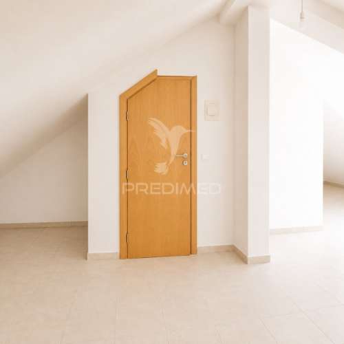 Apartamento t2 com sótão