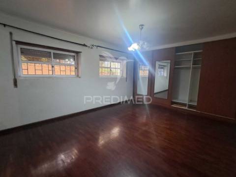 Apartamento t2 com excelentes áreas na tapada das mercês | sintra