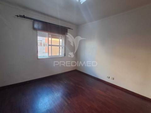 Apartamento t2 com excelentes áreas na tapada das mercês | sintra
