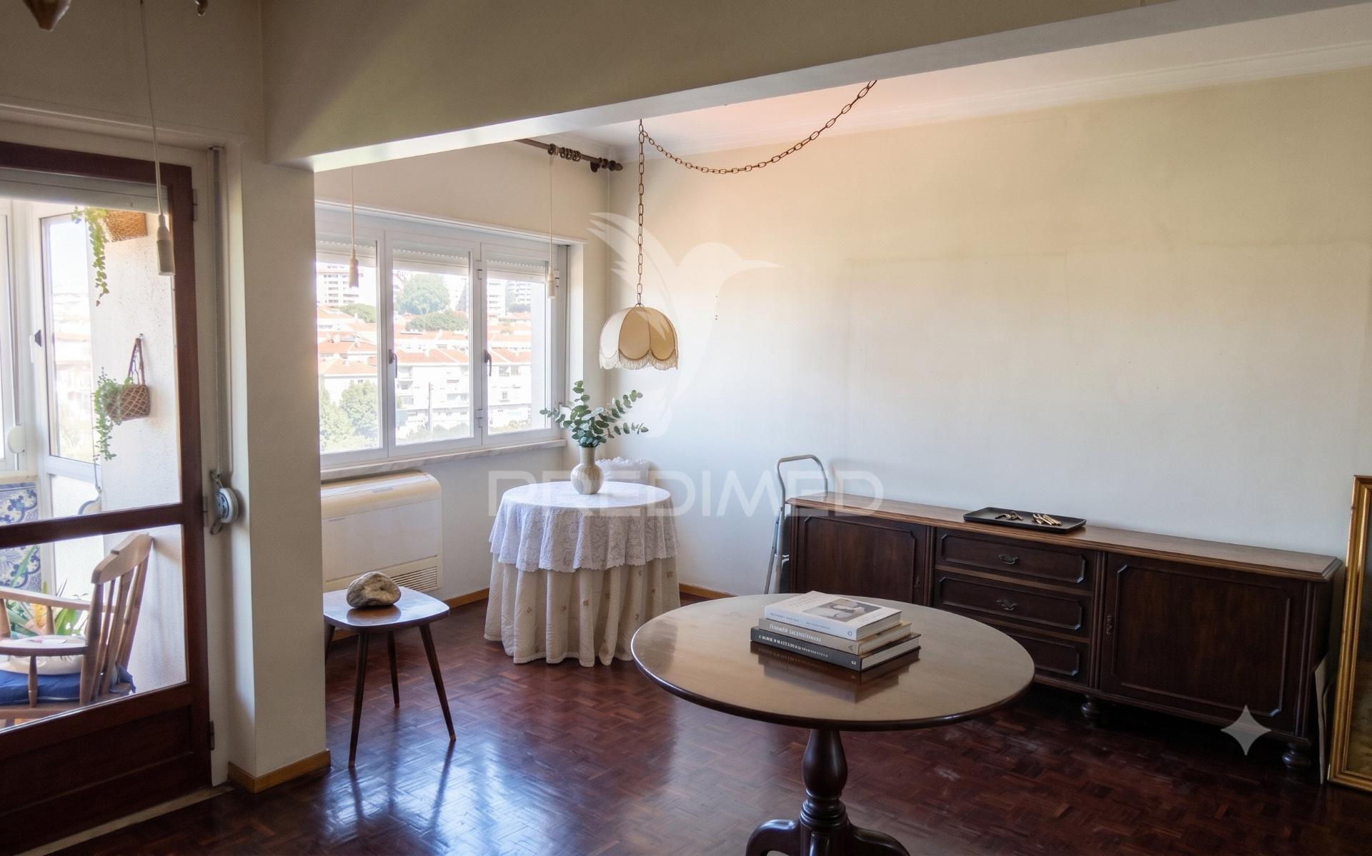 Excelente apartamento t4 em queluz - espaço, conforto e localização central