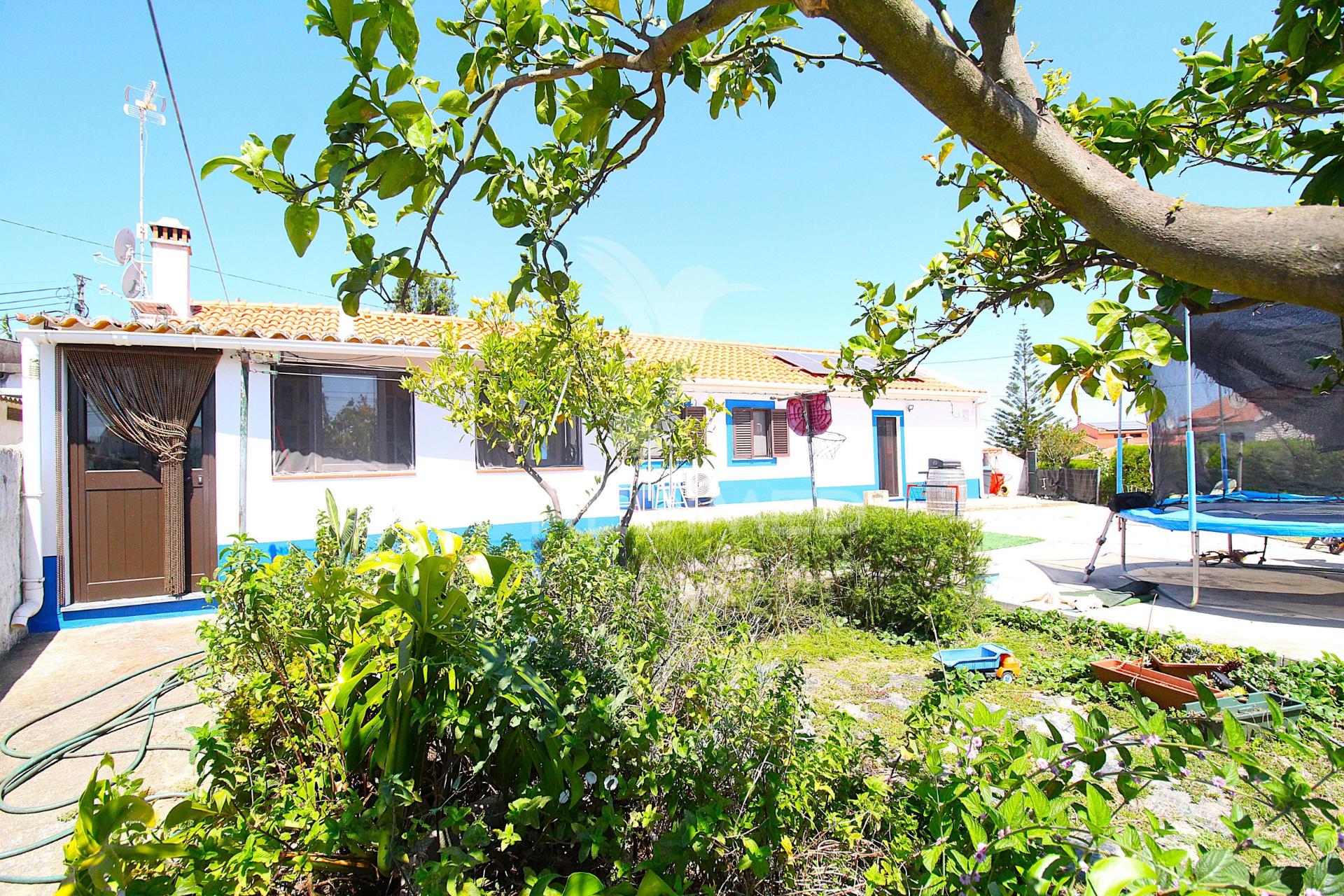 Moradia t3 espaço exterior  cercal do alentejo
