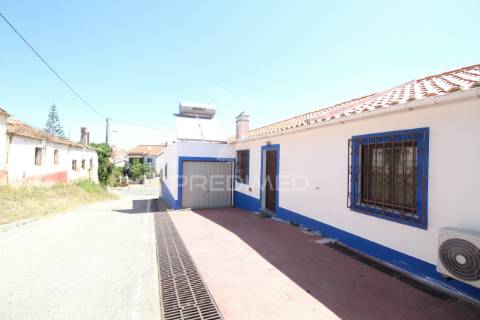 Moradia t3 espaço exterior  cercal do alentejo