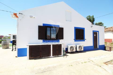 Moradia t3 espaço exterior  cercal do alentejo