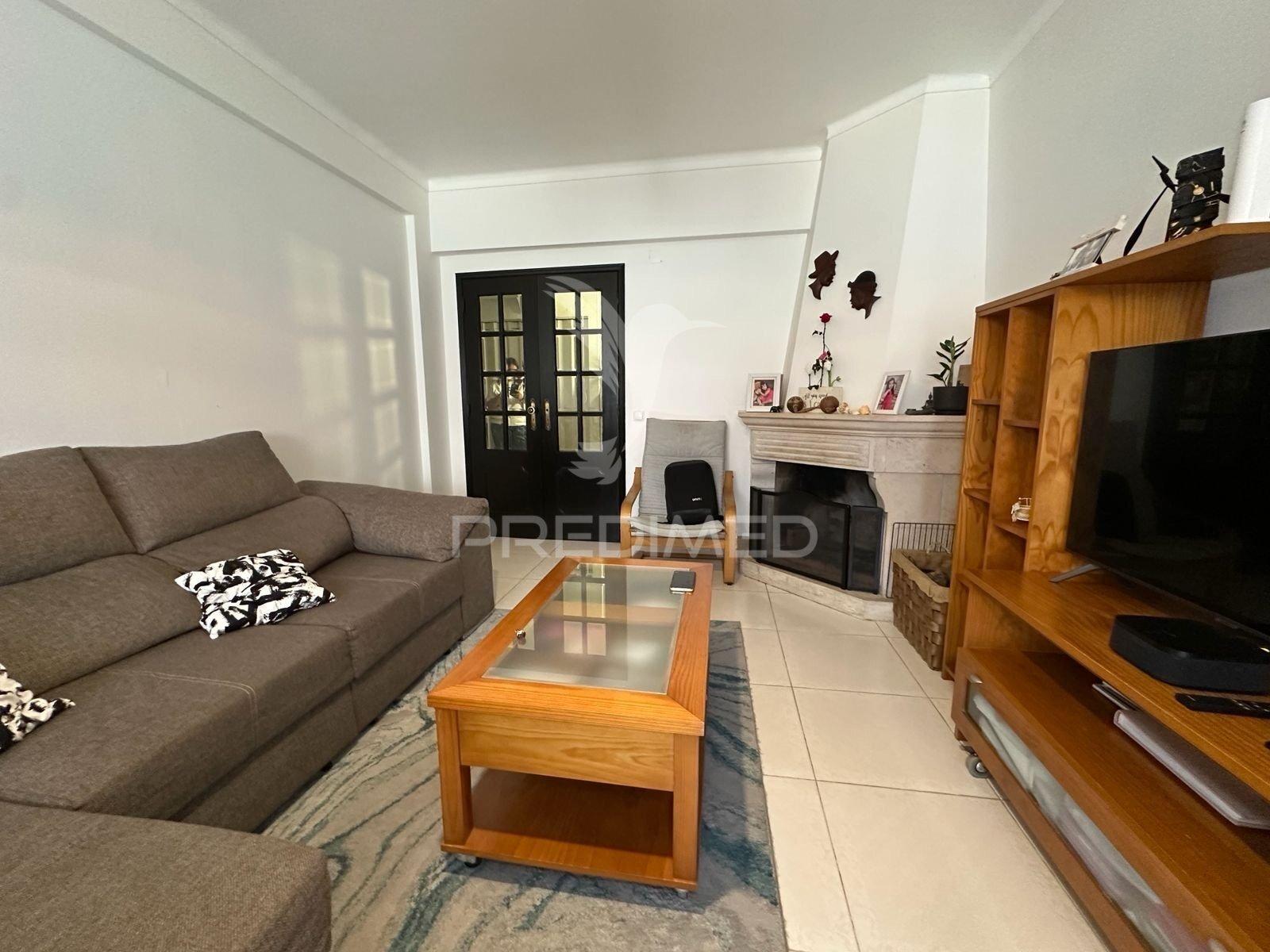 Apartamento t4 duplex - entroncamento