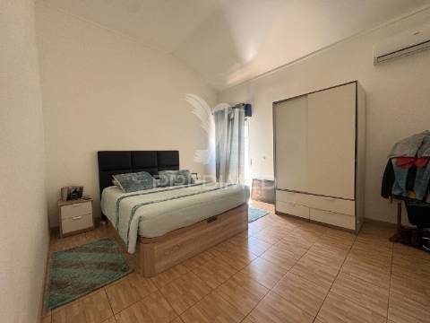 Apartamento t4 duplex - entroncamento