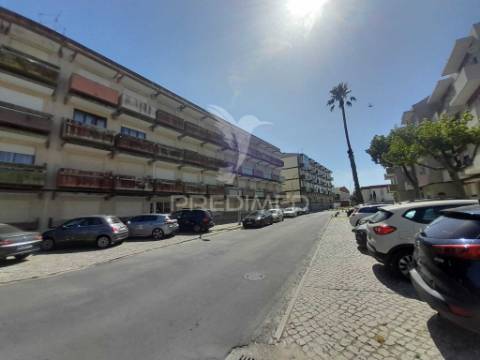 T3 com 3 varandas em montijo