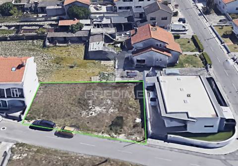 Terreno com 384 m² e frente generosa — gafanha da nazaré