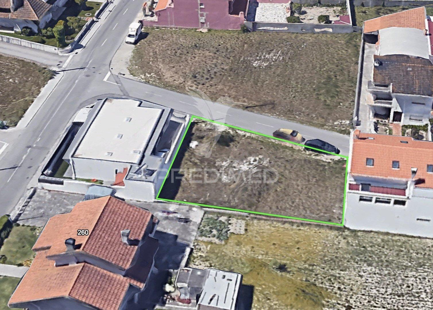 Terreno com 384 m² e frente generosa — gafanha da nazaré