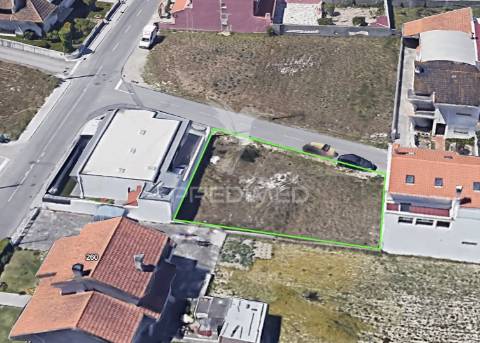 Terreno com 384 m² e frente generosa — gafanha da nazaré