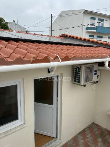 Moradia t2 totalmente remodelada | marinha grande