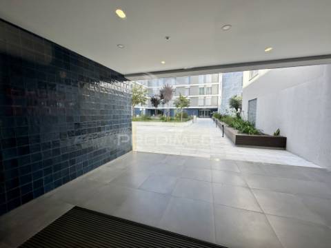 T1 premium com vista rio e rooftop com piscinas | edifico orizon | quinta da trindade – seixal