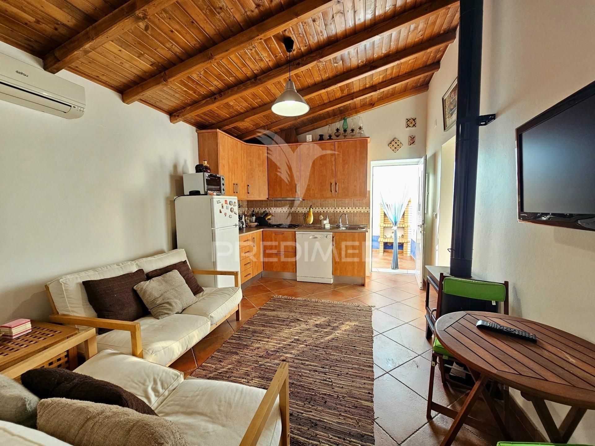 Moradia t2 + terreno urbano com potencial para nova habitação
