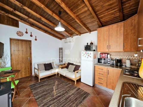 Moradia t2 + terreno urbano com potencial para nova habitação