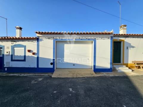 Moradia t2 + terreno urbano com potencial para nova habitação