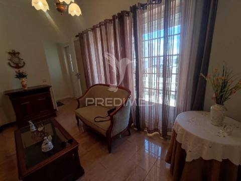 Moradia t3 independente com amplo terreno | pronta a habitar
