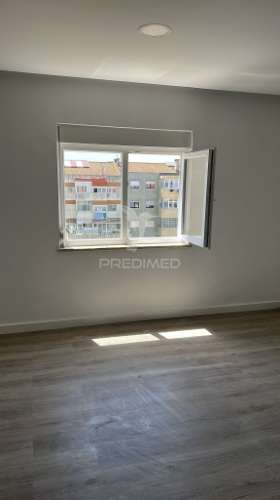 Apartamento t2 em alhos vedros