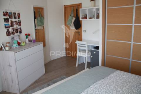 Apartamento t3 santa marta do pinhal