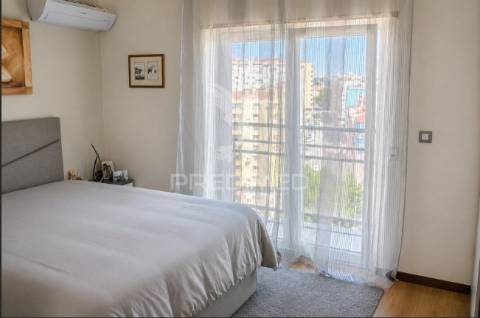 Apartamento t3 santa marta do pinhal