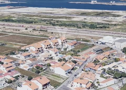 Terreno com excelente localização entre a gafanha da nazaré e a praia