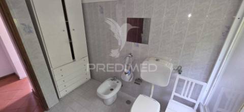 Moradia t3, garagem, sotão, 765m2 terreno. almalagues