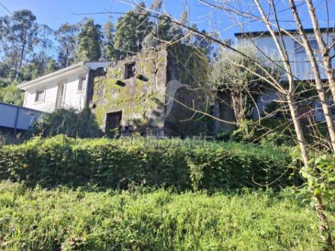 Moradia em pedra para restauro