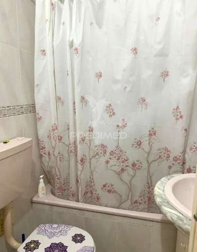 T1 + 1 baixa da banheira
