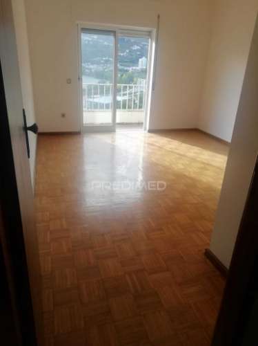 Apartamento t3 com vista deslumbrante para o rio douro