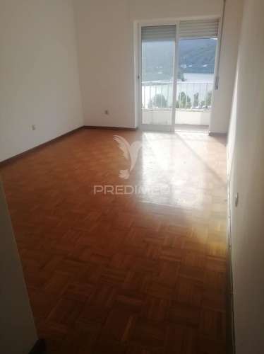 Apartamento t3 com vista deslumbrante para o rio douro