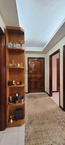 Apartamento t2+1 com 2 garagens box, em águas santas, maia