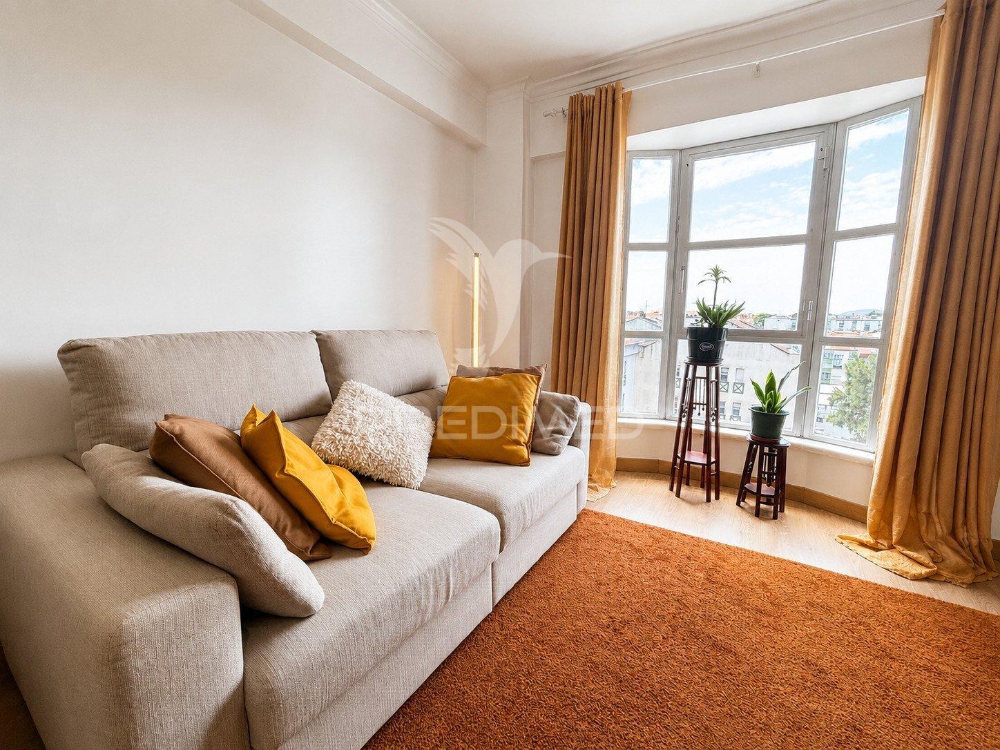 Apartamento t2 tapada das mercês | sintra | elevador | varanda | vista palácio da pena