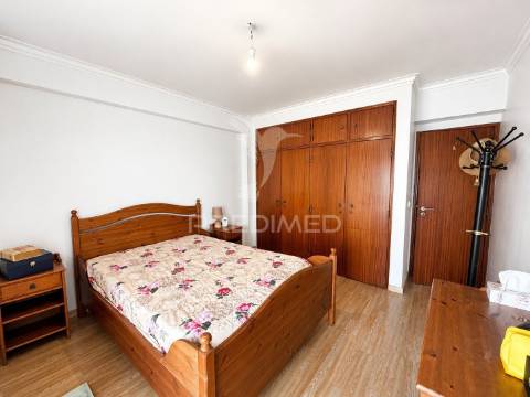 Apartamento t2 tapada das mercês | sintra | elevador | varanda | vista palácio da pena