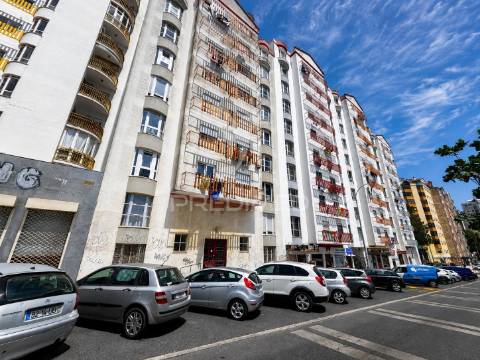 Apartamento t2 tapada das mercês | sintra | elevador | varanda | vista palácio da pena