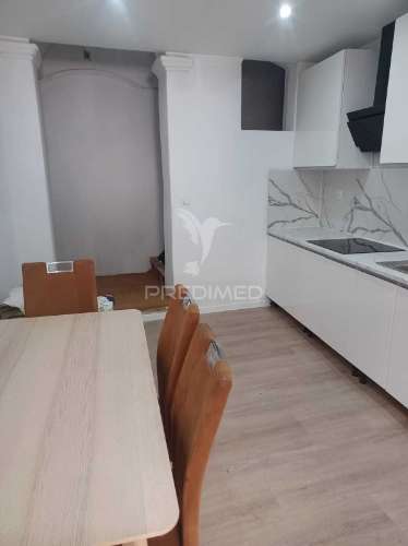 Prédio de charme com 6 suites e terraço no centro histórico de elvas