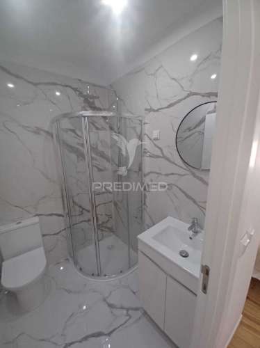 Prédio de charme com 6 suites e terraço no centro histórico de elvas