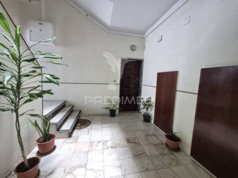 T2 setubal remodelado